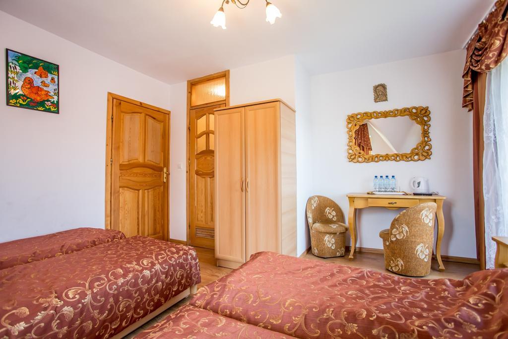 Pod Modrzewiami Hotel Zakopane Room photo