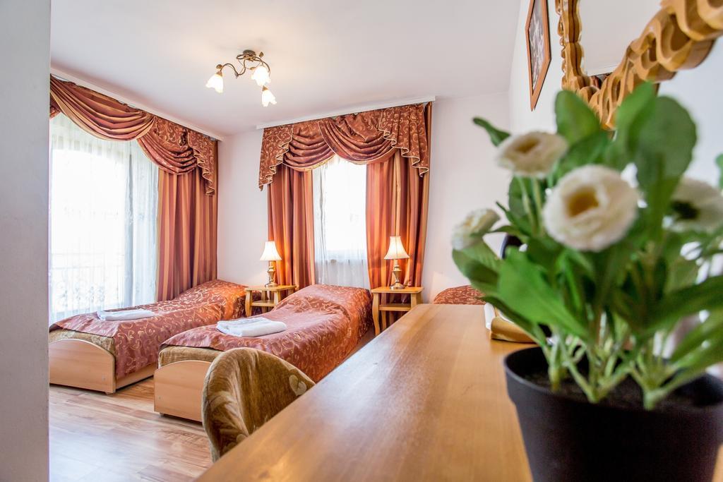 Pod Modrzewiami Hotel Zakopane Room photo