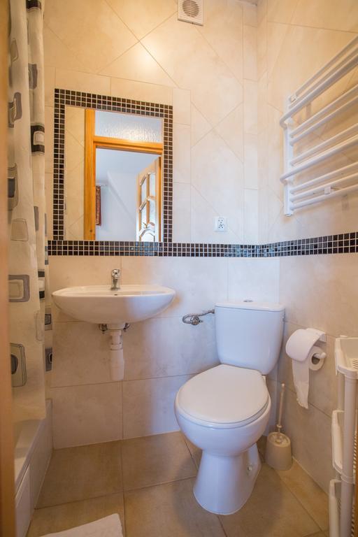 Pod Modrzewiami Hotel Zakopane Room photo