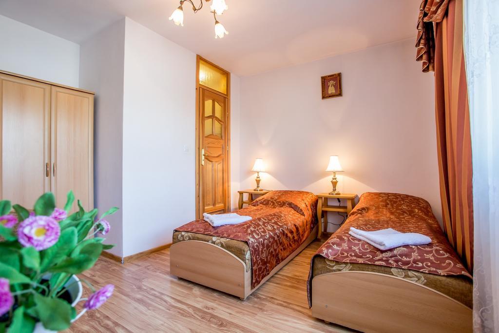 Pod Modrzewiami Hotel Zakopane Room photo